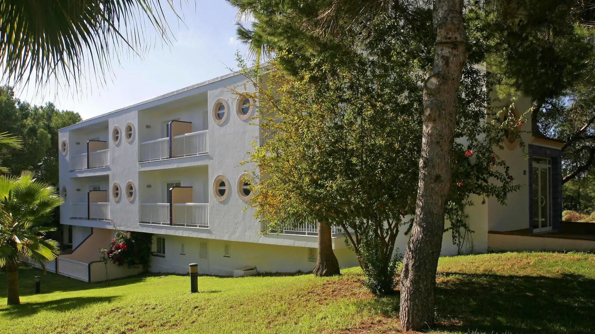 Insotel Es Pi Dos Playa Migjorn Guest house